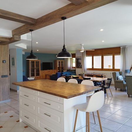 Villa San Lure Хака Екстериор снимка