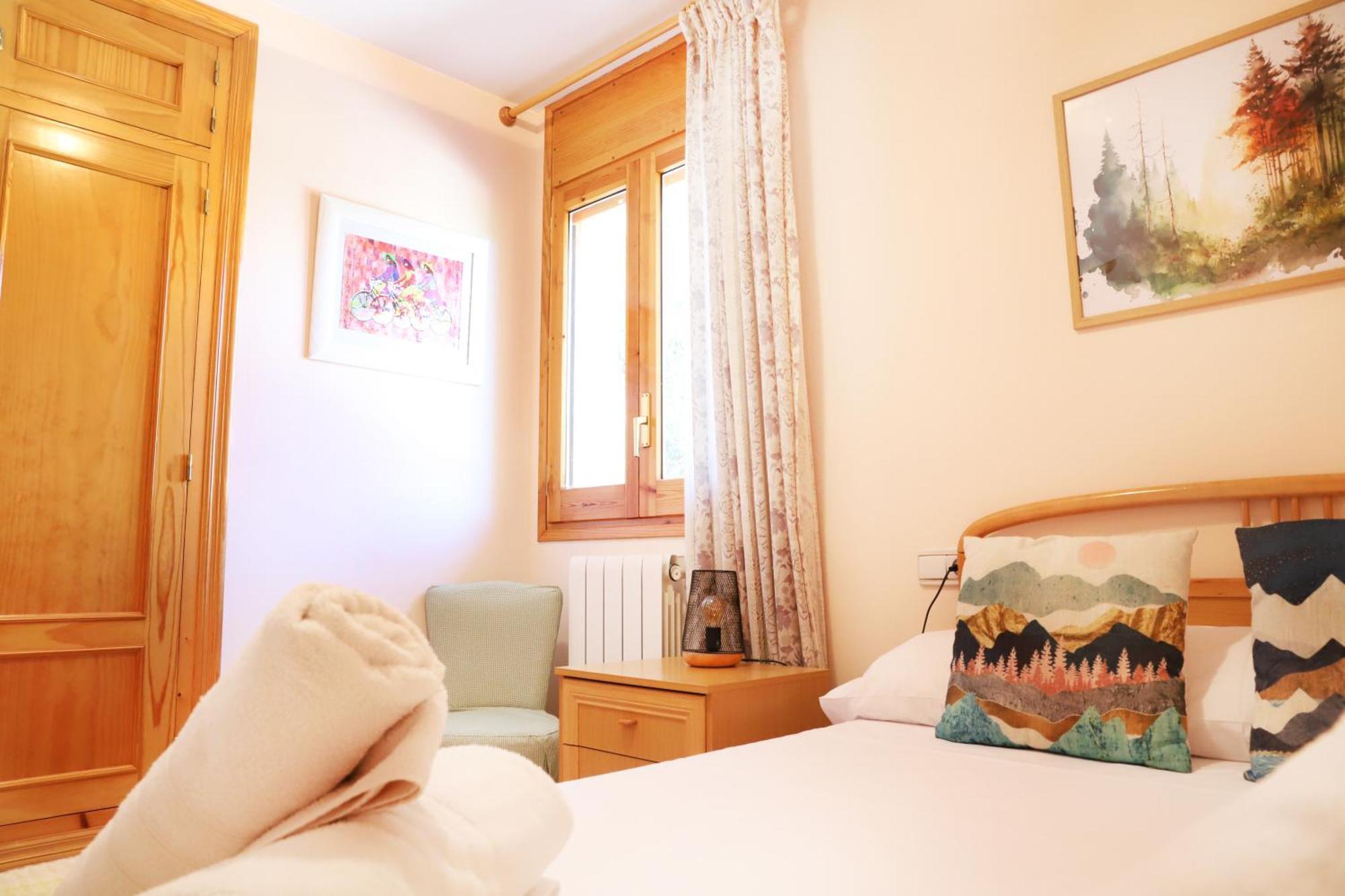 Villa San Lure Хака Екстериор снимка