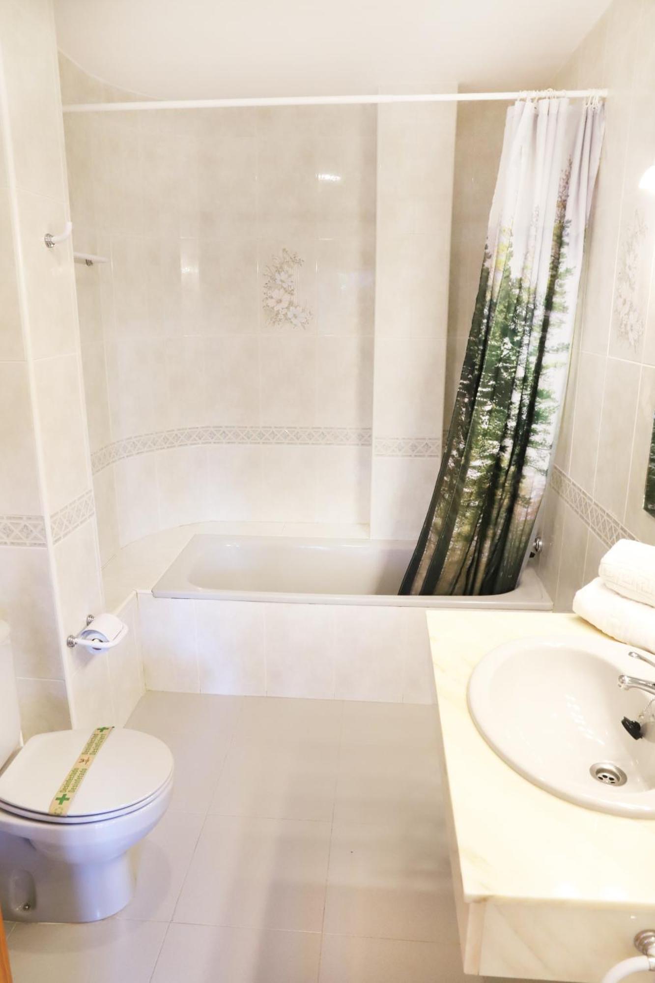 Villa San Lure Хака Екстериор снимка