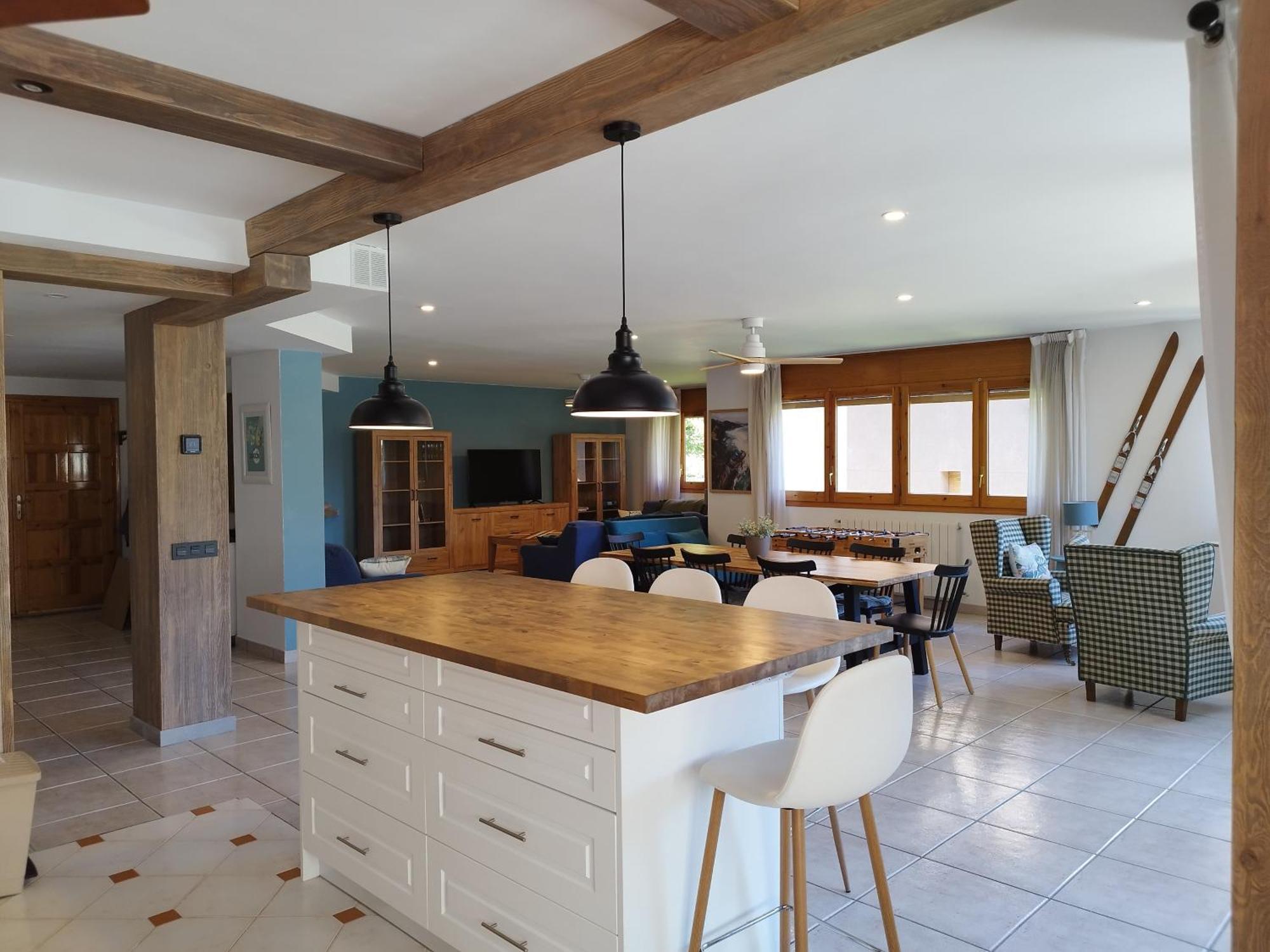 Villa San Lure Хака Екстериор снимка
