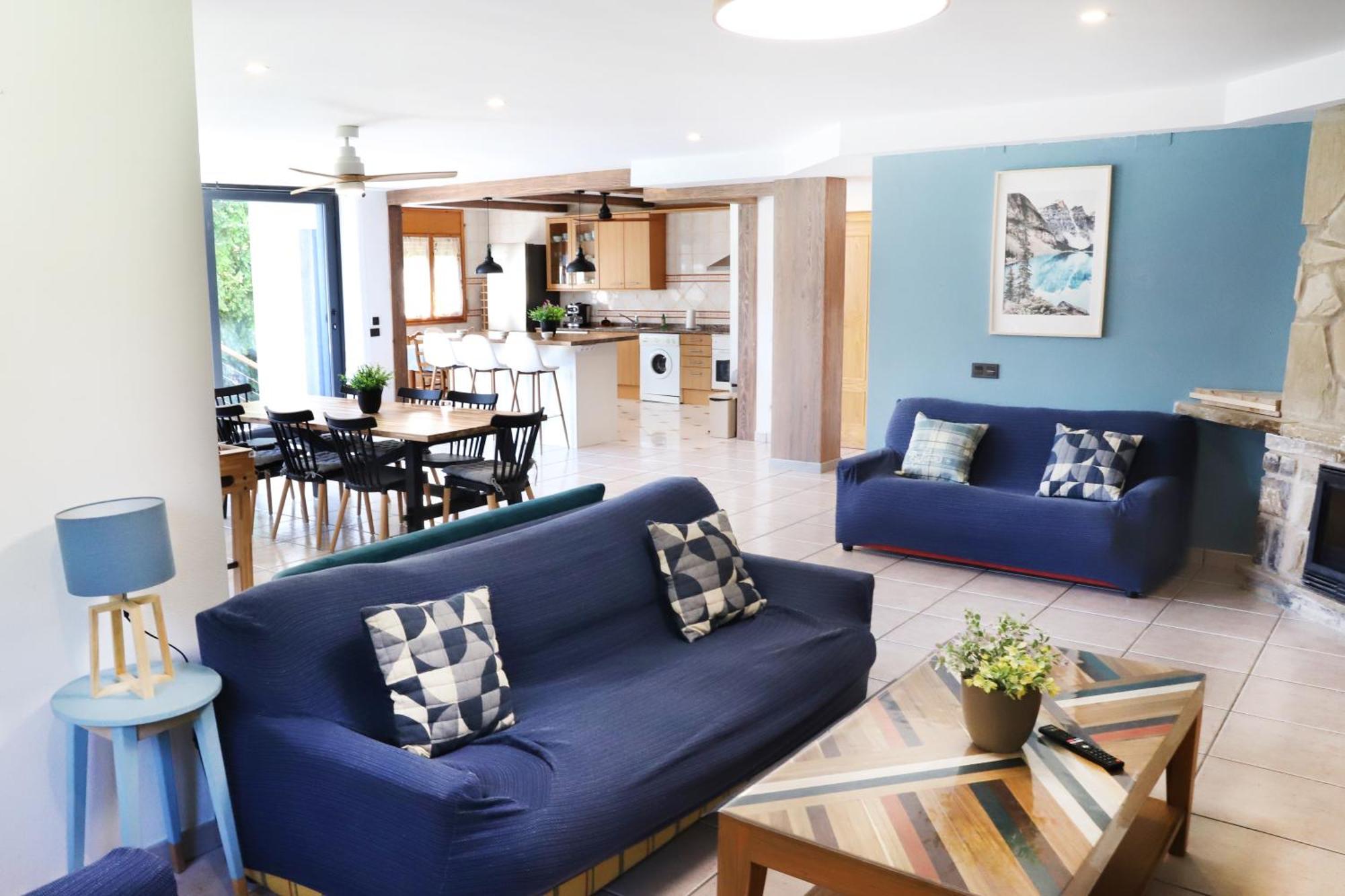 Villa San Lure Хака Екстериор снимка